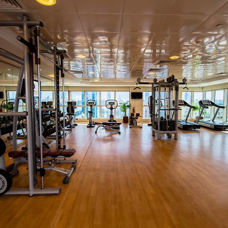Grand Mercure Majlis Residences Abu Zabi Zewnętrze zdjęcie A gym in a hotel