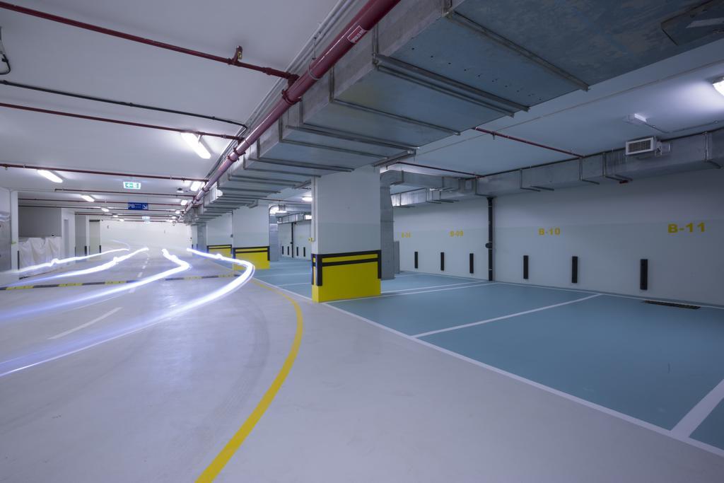 Grand Mercure Majlis Residences Abu Zabi Zewnętrze zdjęcie The parking garage